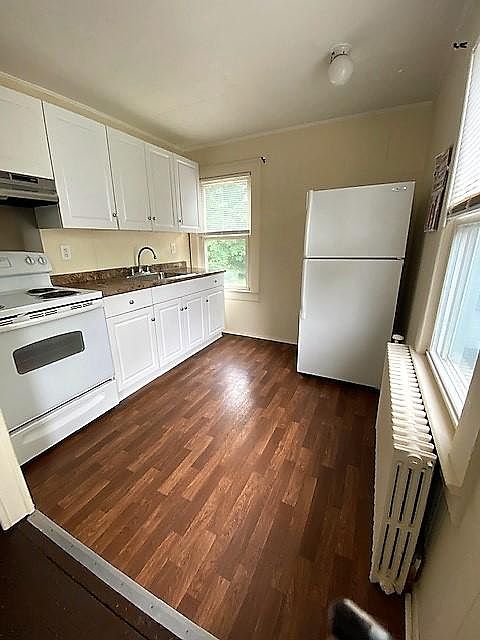 1st image of 207 Park Ave