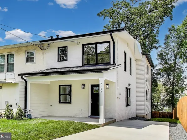 5209 10th Pl S, Arlington, VA 22204