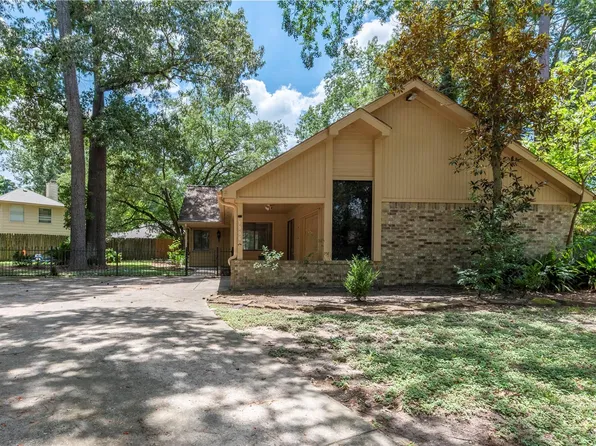 1906 Woodhue Dr, Spring, TX 77386