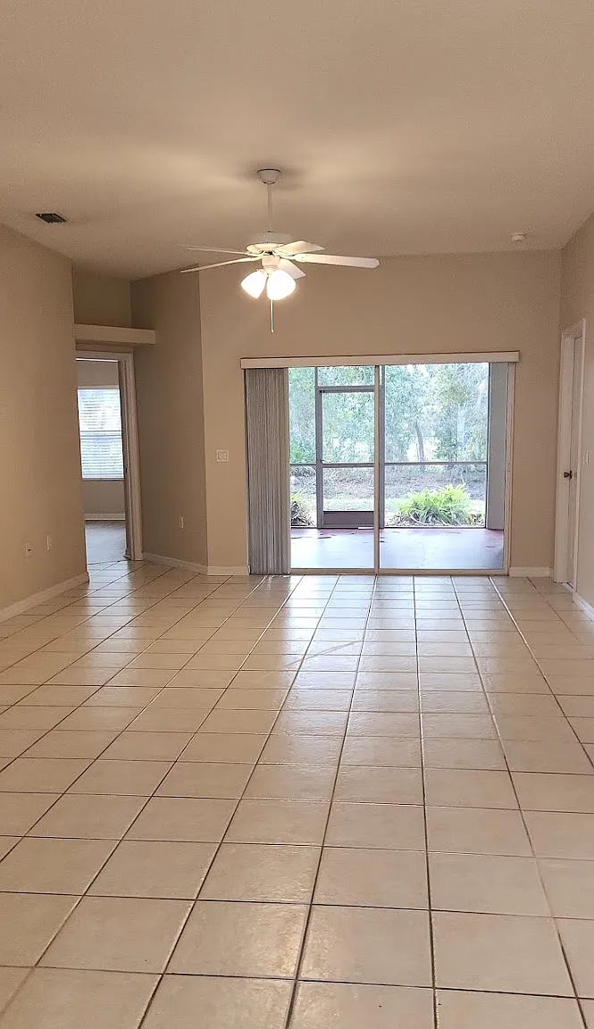 3 bed, 1817 sqft, $2,900 — Photo 4