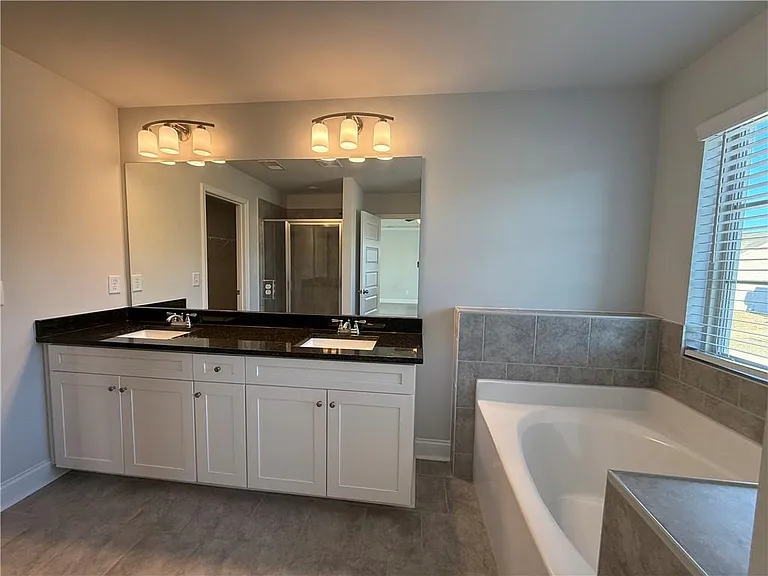 345 Hellen Valley Dr — Photo 15