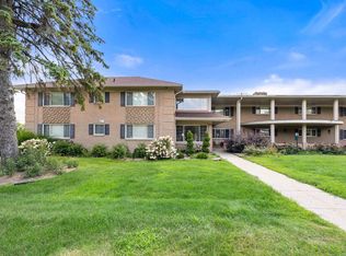 2375 Walton Blvd UNIT 22, Rochester, MI