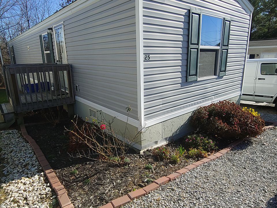1st image of 1300 Scott St Lot 25