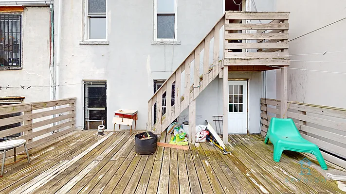 Rented by Skyhigh Realty NYC LLC | media 9