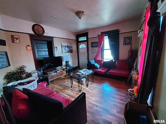4th image of 1539 S Arago St