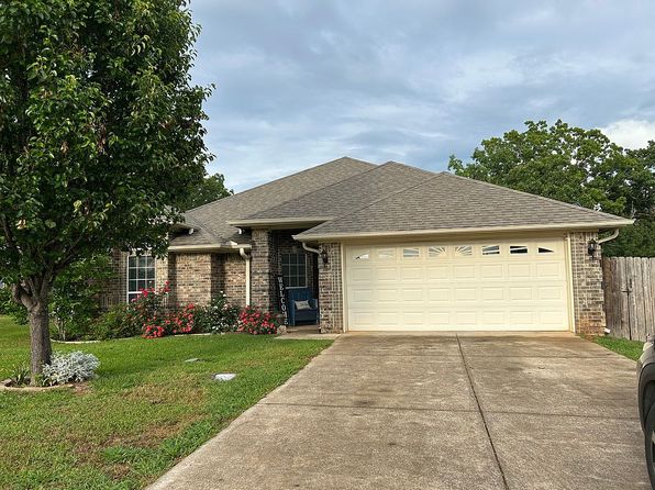 123 Woodbrook Ct