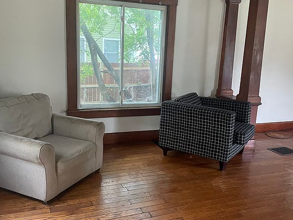 2nd image of 478 Horner St
