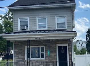 1032 W Berwick St, Easton, PA 18042