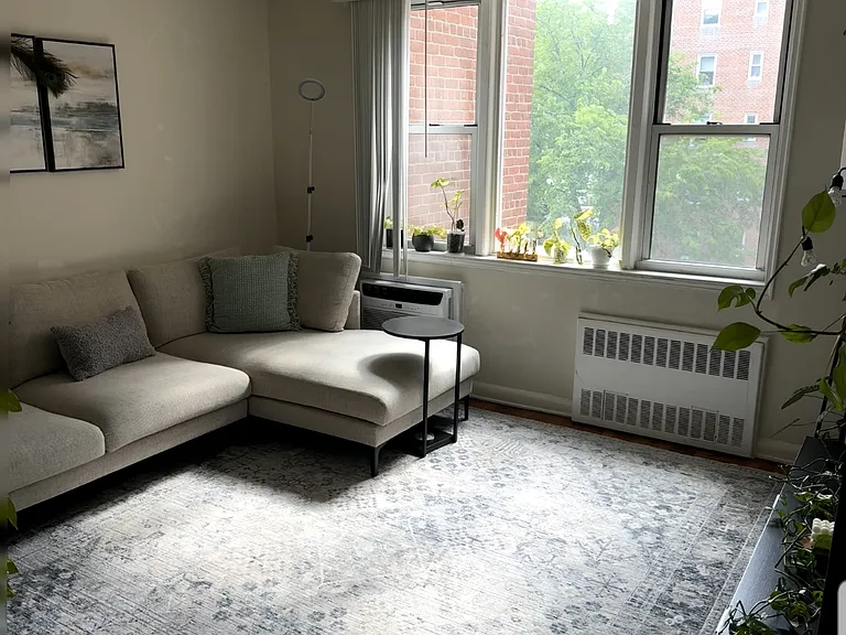 2 Sadore Ln #4D — Photo 4