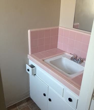 1/2 Bathroom inside Master