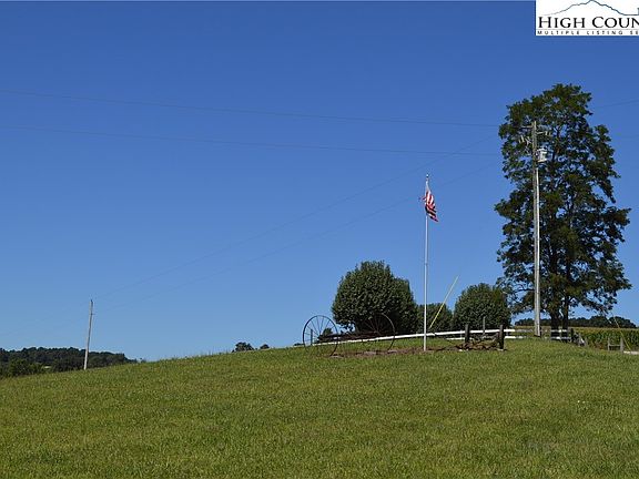 5th image of 1828 Stratford Road