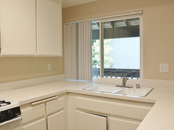 5th image of 1335 N Barranca Ave APT 9