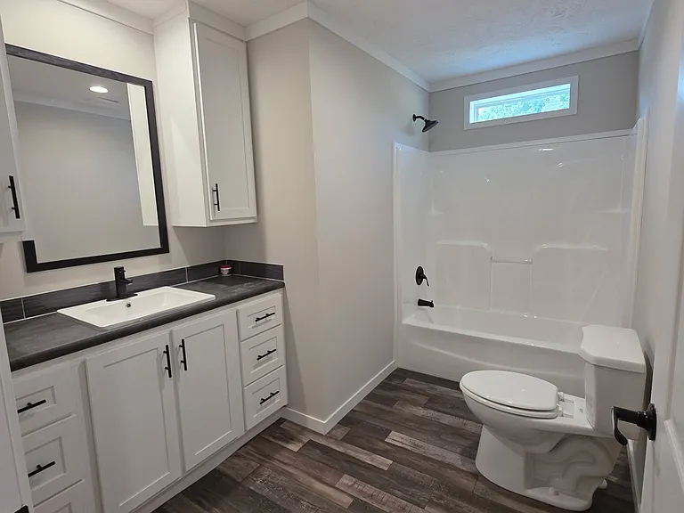 209 W Lake St — Photo 14