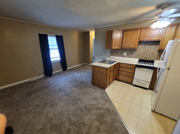 202 1st St W #200.5, Stewartville, MN 55976