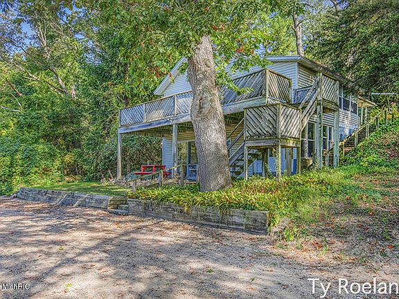 2nd image of 1659 Lamberton Lake Dr NE
