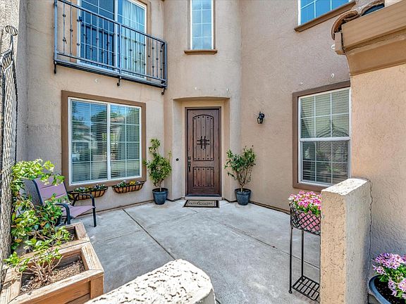 4th image of 108 Starwood Ct