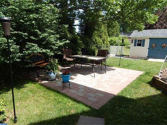 2nd image of 148 Thomas Dr
