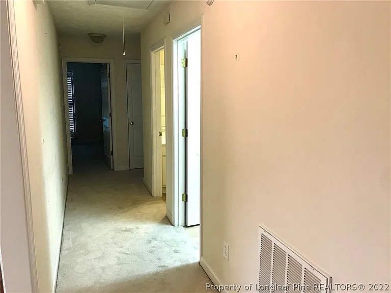 614 W Amberdale Cir W — Photo 6