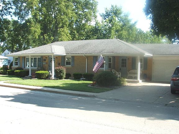 4th image of 211 S Blaine Ave
