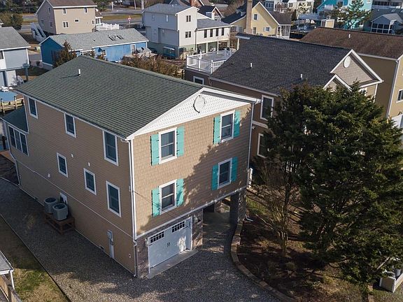 2nd image of 116 Bayshore Dr
