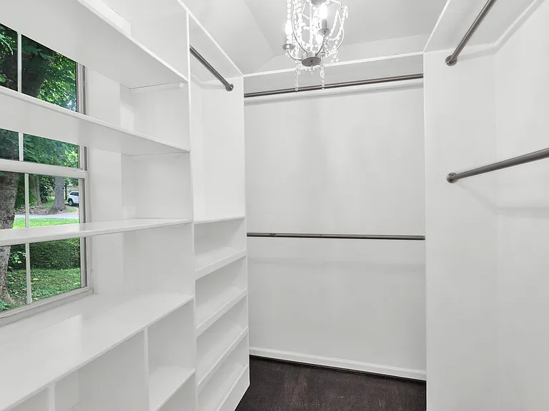 4007 Auburn Ln — Photo 18