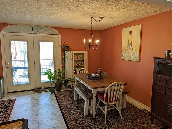 Dining Area_03282022