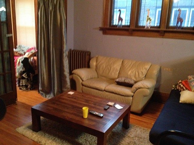 1st image of 627 University Ave SE #3