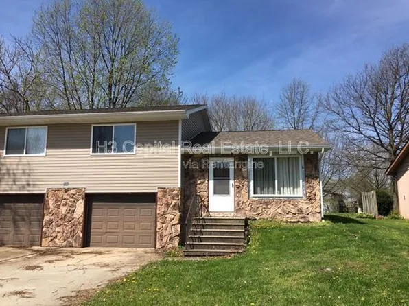 504 Red Bud Ln #B, Troy, IL 62294