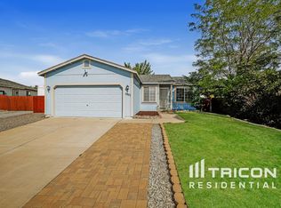 5907 Poinsettia Ct, Sun Valley, NV 89433