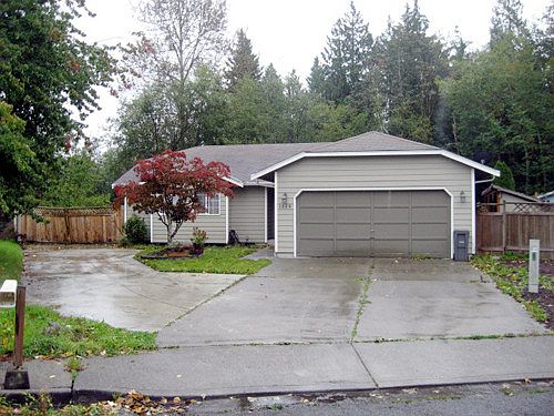 1st image of 1029 101st Dr SE