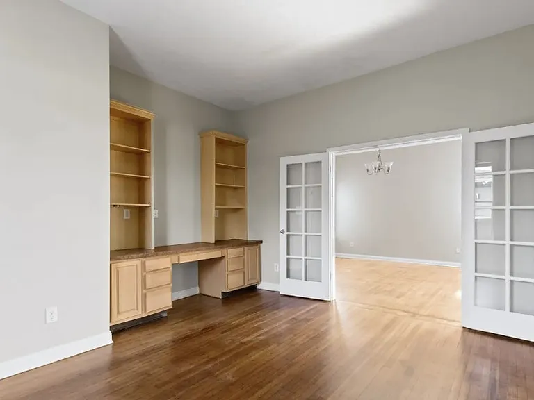 2605 Carrollton Ave — Photo 20