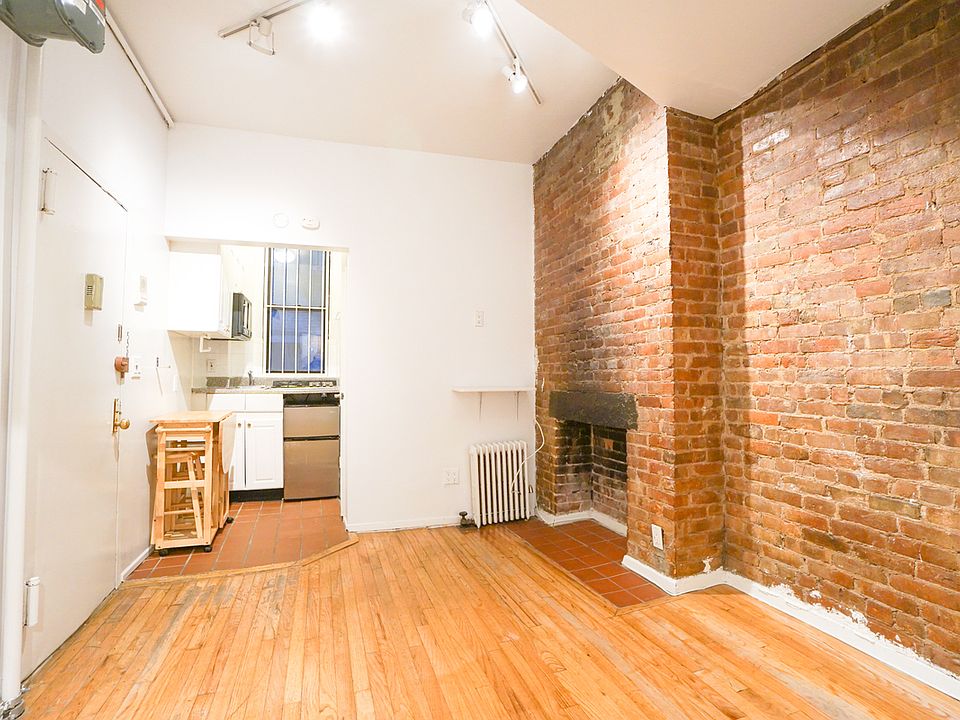 1st image of 442 W 45th St APT 1RE