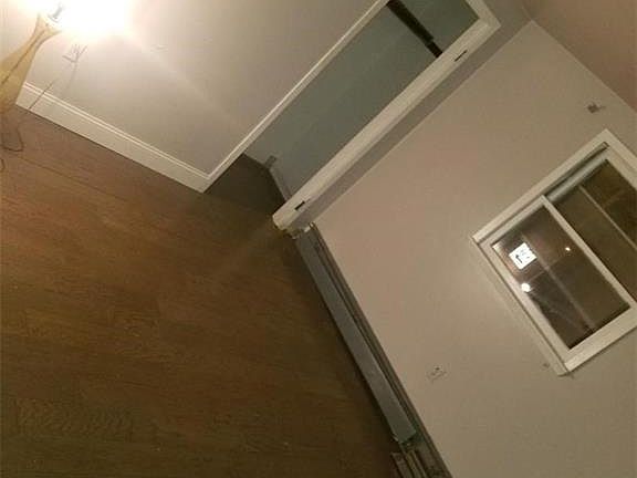4th image of 1112 Ferry Ave