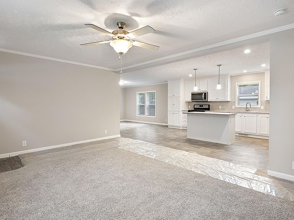 5th image of 75 Viking Dr #75