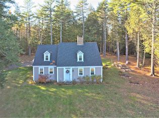 8 Ledgewood Dr, Rockport, ME 04856