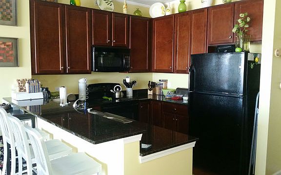 2nd image of 1901 S Calumet Ave #604
