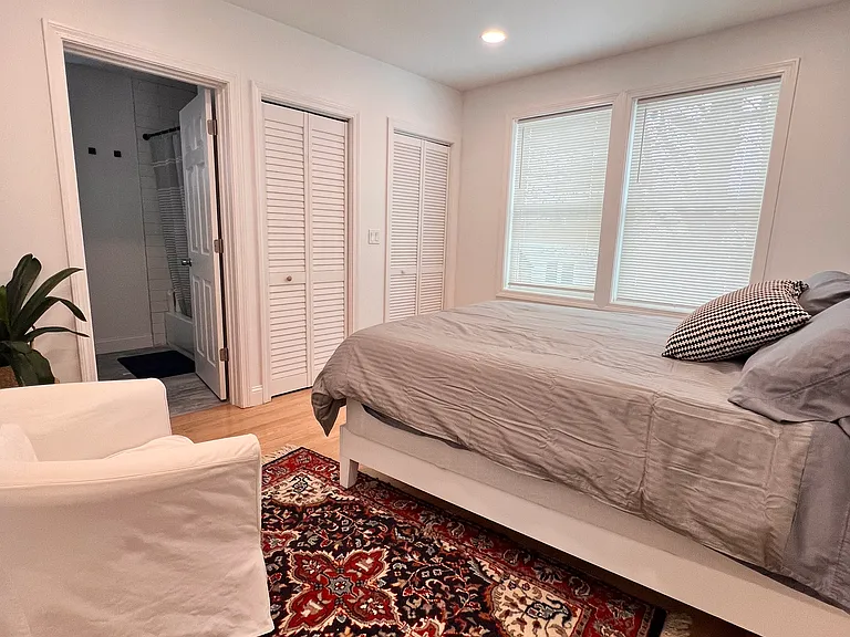 18 Autumn St — Photo 14