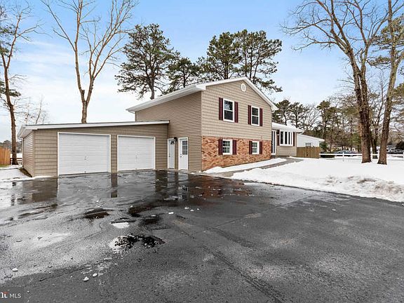 2nd image of 10 Tensaw Dr