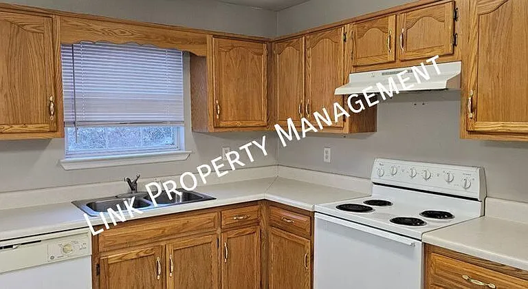 1106 Carline Rd #D — Photo 13