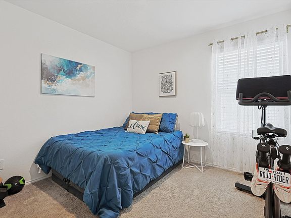 3rd image of 5448 Finbrooke Dr