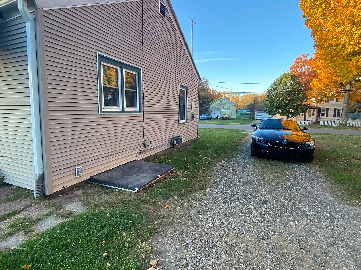 112 E Ml — Photo 4