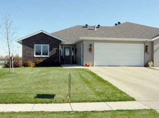 2208 20th Ave NW, Aberdeen, SD 57401