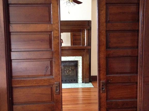 3rd image of 2900 Short Vine St APT C