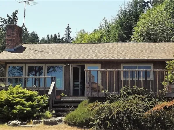 114 Harrington Dr, Quilcene, WA 98376