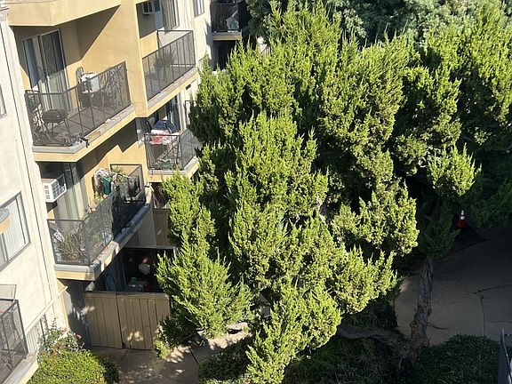 3rd image of 7055 Lennox Ave #1B-1Ba-600Sqft
