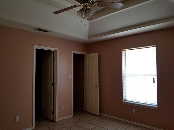 3rd image of 1315 Acme Ln