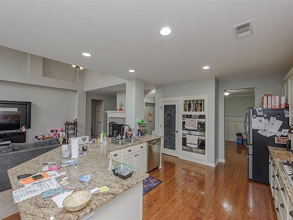 5th image of 8711 Cherry Lee Ln