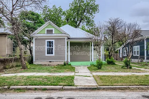 517 Hicks Ave Photo 1