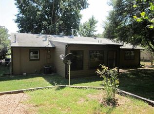 3300 Musil Dr, Manhattan, KS 66503