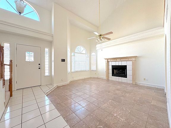 2nd image of 4344 Loma Alegre Dr